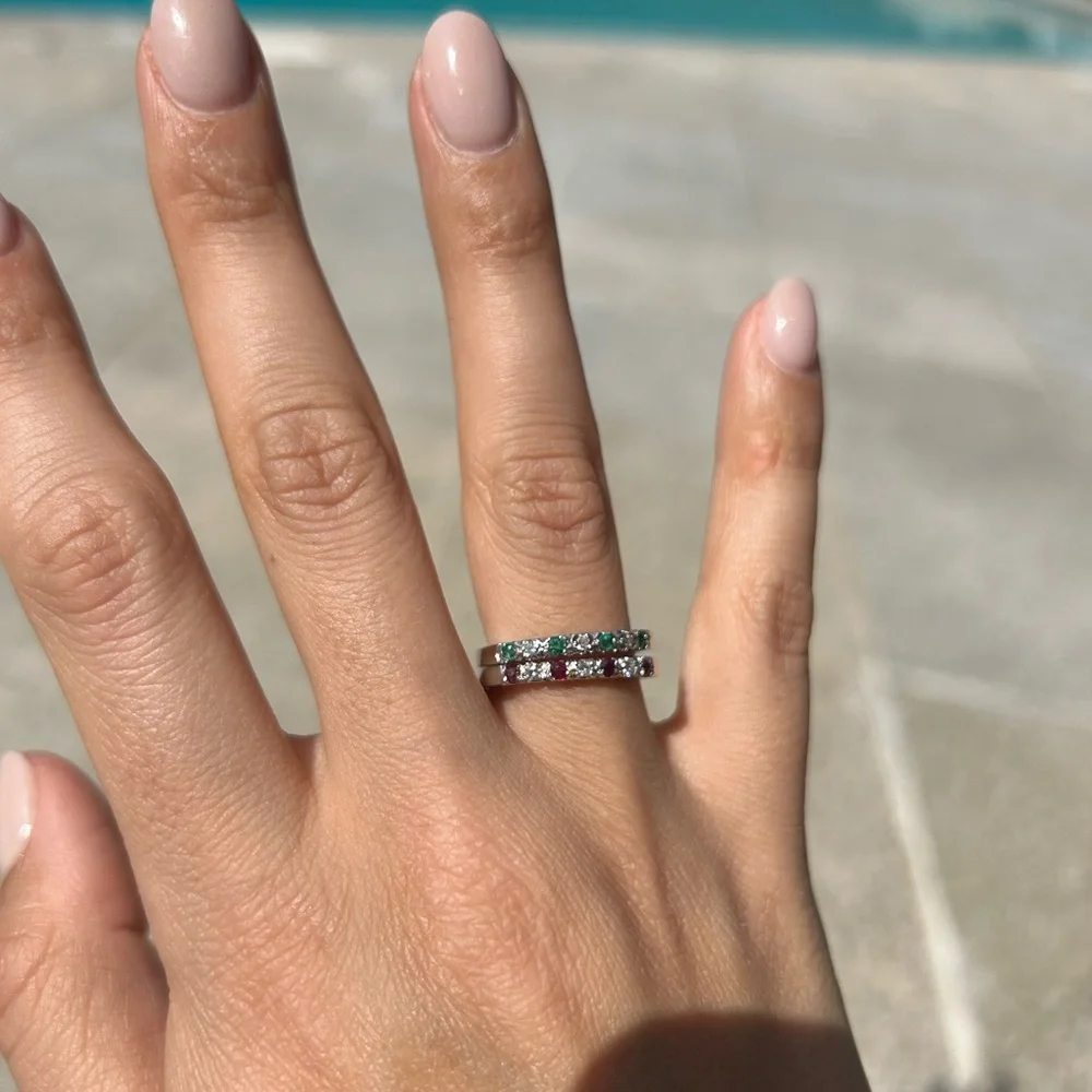 Stackable emerald and ruby ring - Picture 2 of 6